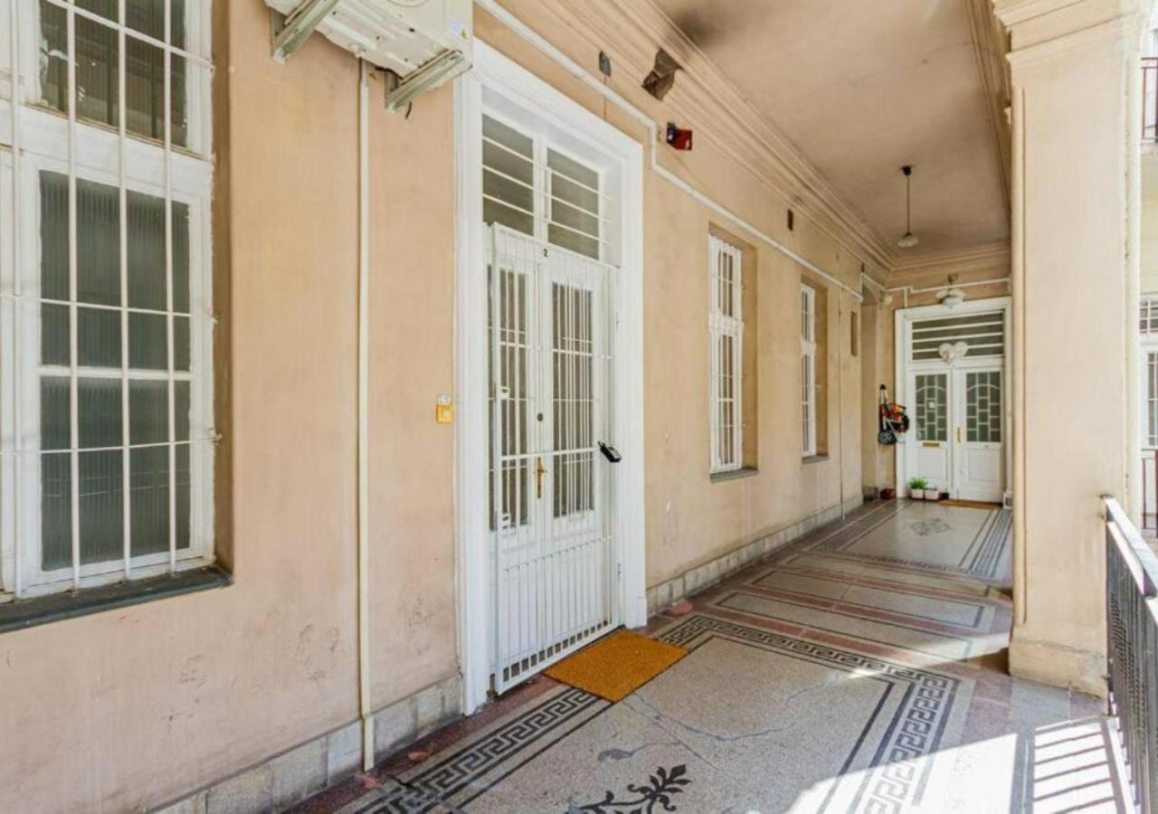 Luxury Apartment By The Famous Vaci Street Budapesta Exterior foto