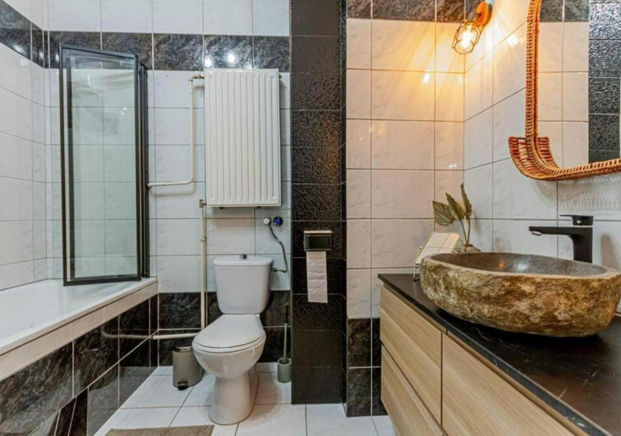 Luxury Apartment By The Famous Vaci Street Budapesta Exterior foto