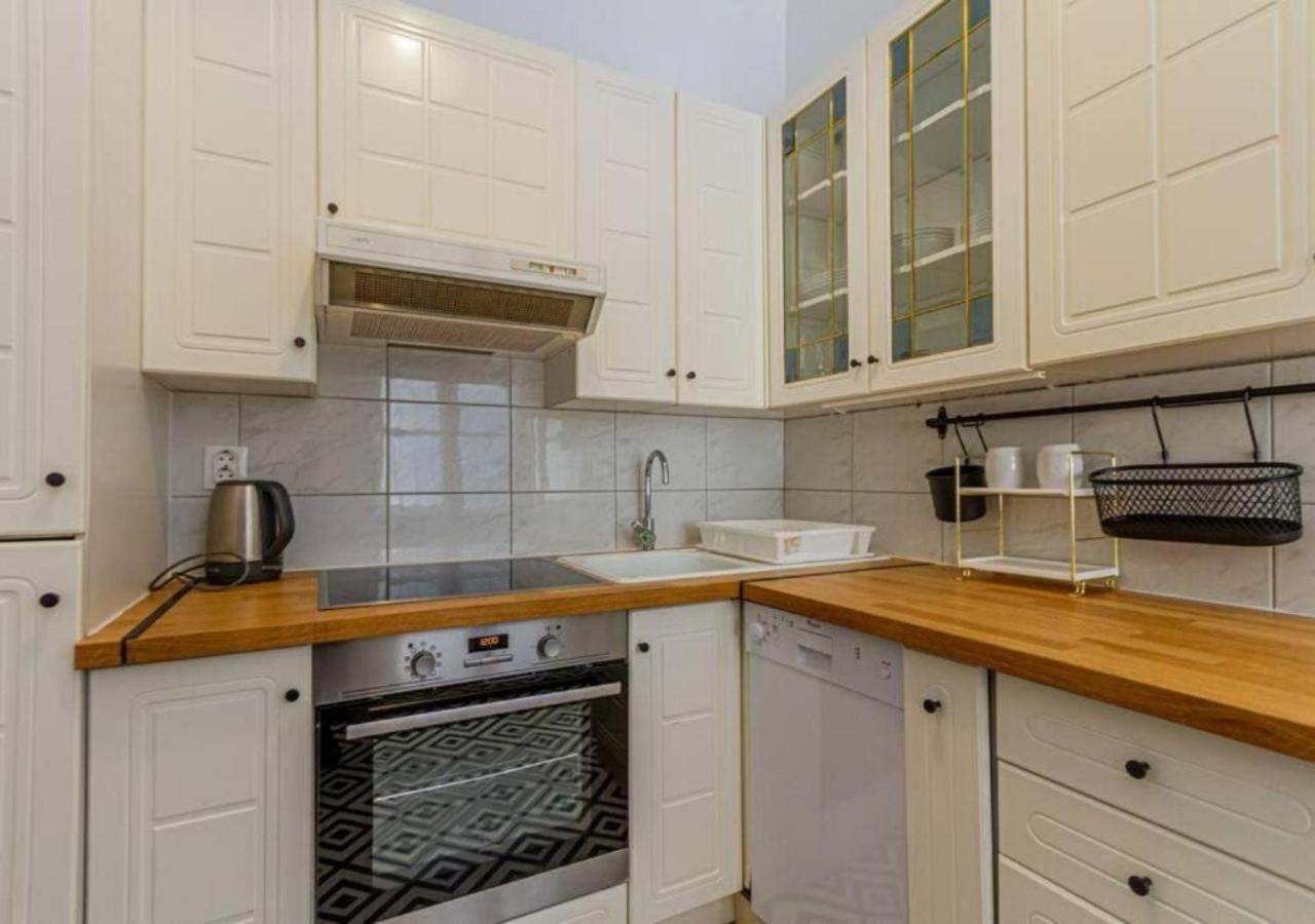 Luxury Apartment By The Famous Vaci Street Budapesta Exterior foto